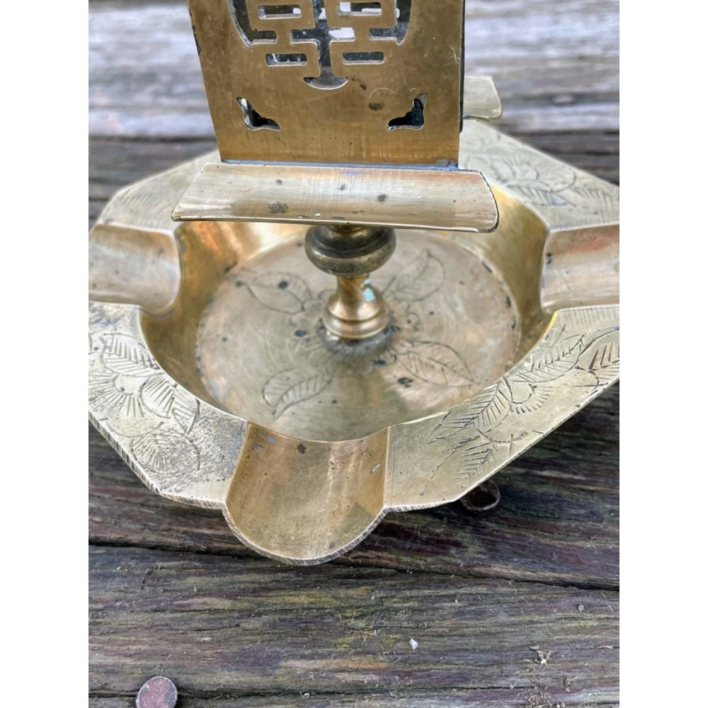 Vintage 1930s Chinese Export Brass Ashtray with Matchbox Holder - Picture 8 of 15